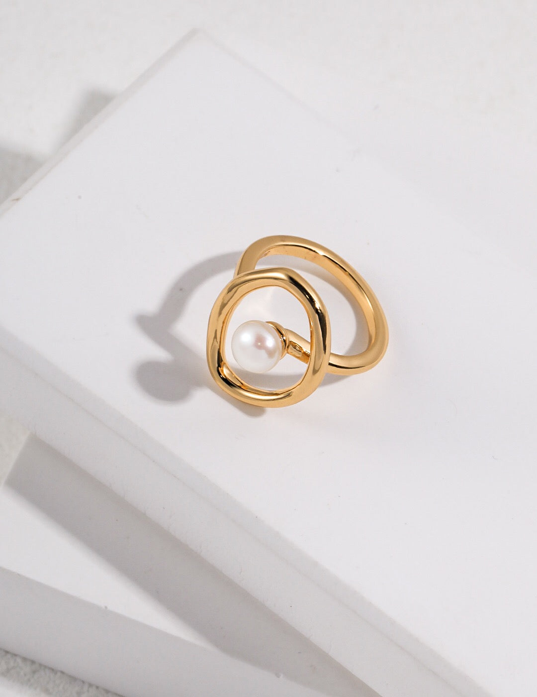 Geometric Open Circle Ring - Elevate Your Style, Express Your Unique Essence