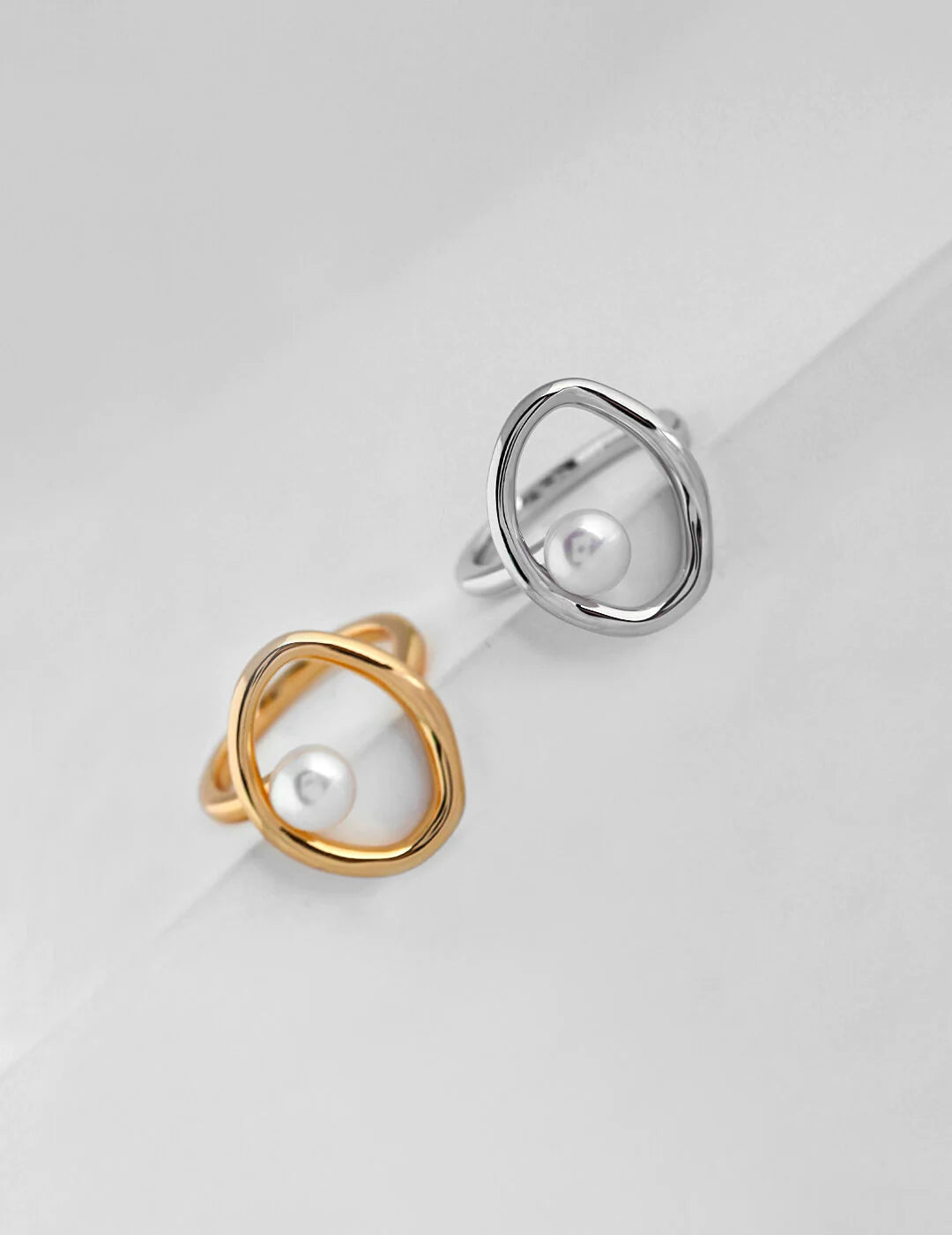 Geometric Open Circle Ring - Elevate Your Style, Express Your Unique Essence